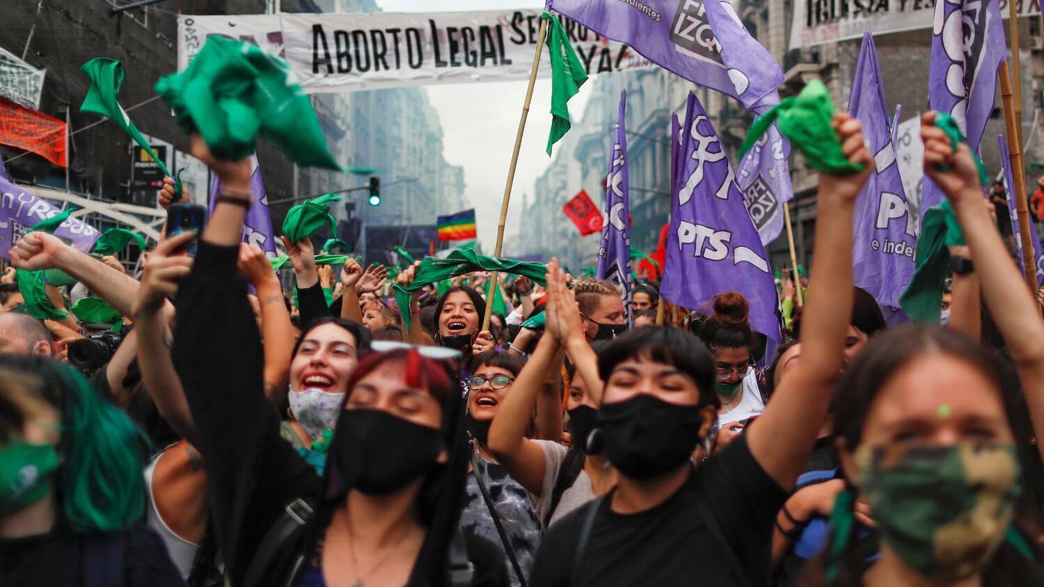 Passeata pelo aborto legal na Argentina. Dia da Luta pela Descriminalização e Legalização do Aborto na América Latina e Caribe