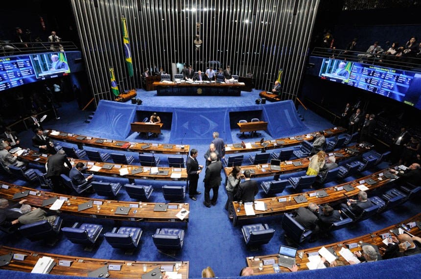 senadores